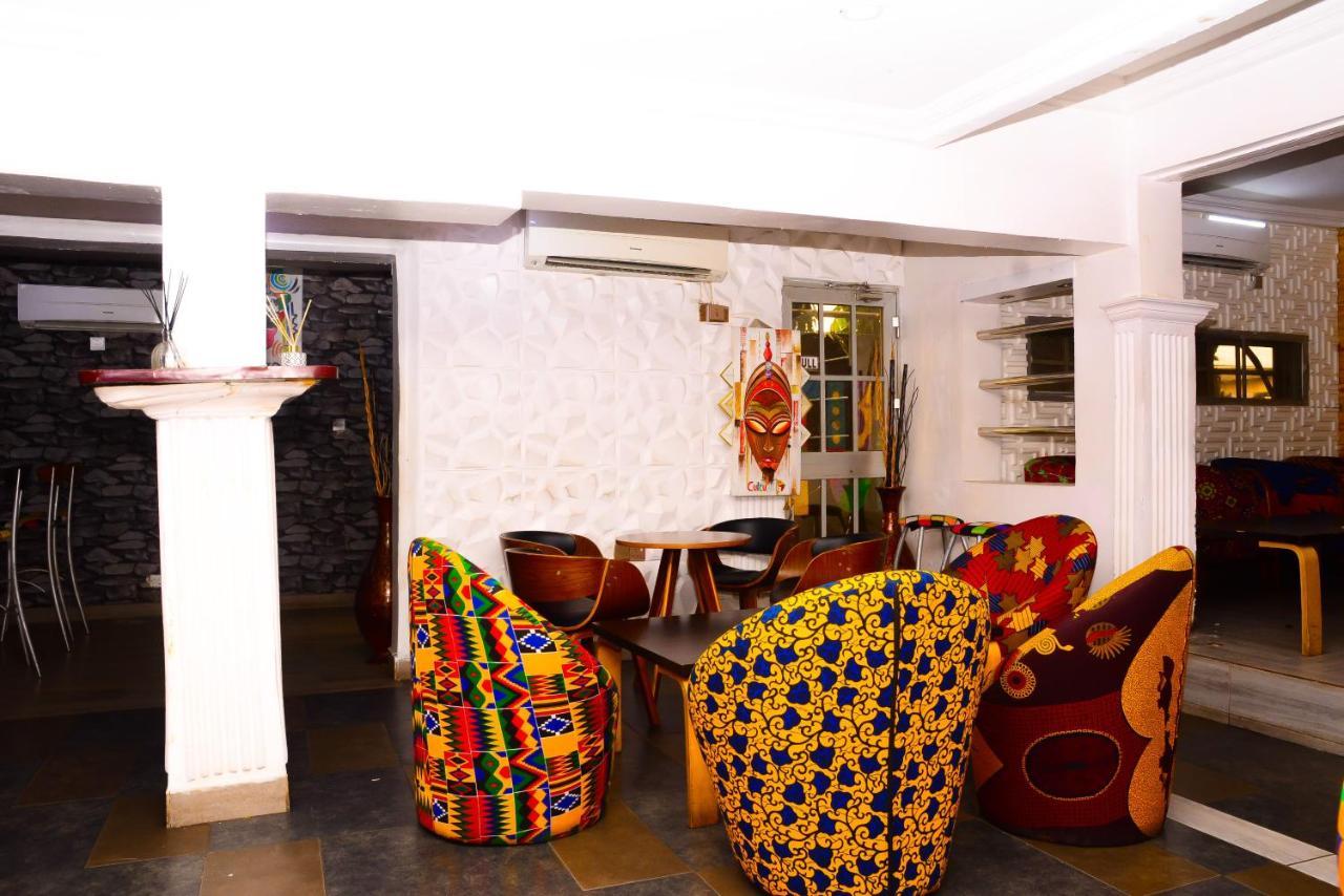 Connecting Lagos Suites Extérieur photo