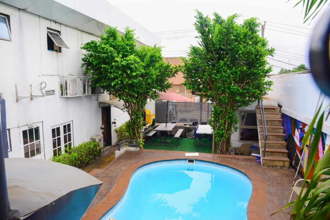 Connecting Lagos Suites Extérieur photo
